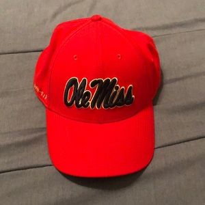 NIKE Ole Miss Stretch Fit Baseball Cap